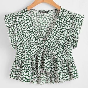 Ruffle Trim Ditsy Floral Peplum Top [Size: Small]
